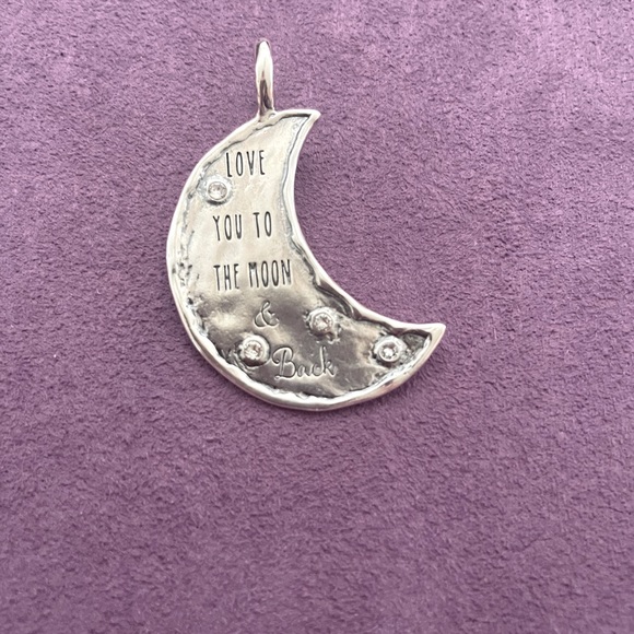 Grace & Heart “Moonstruck” Pendant P-1435-SS - Picture 1 of 3